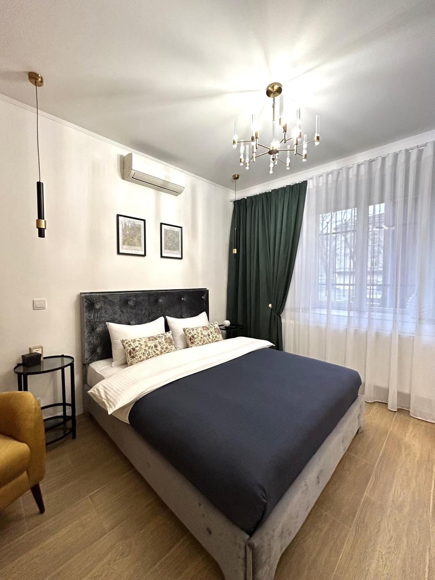Modern Apartment, 100m To Opera * Львов