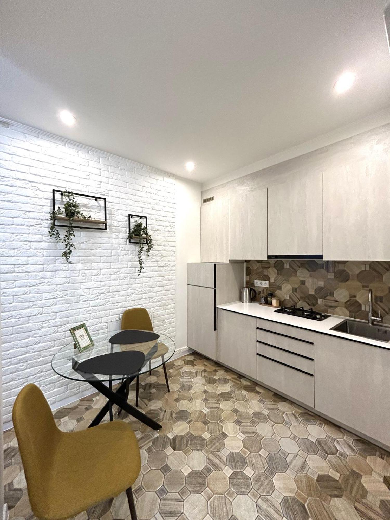 Apartment Modern Apartment, 100m To Opera